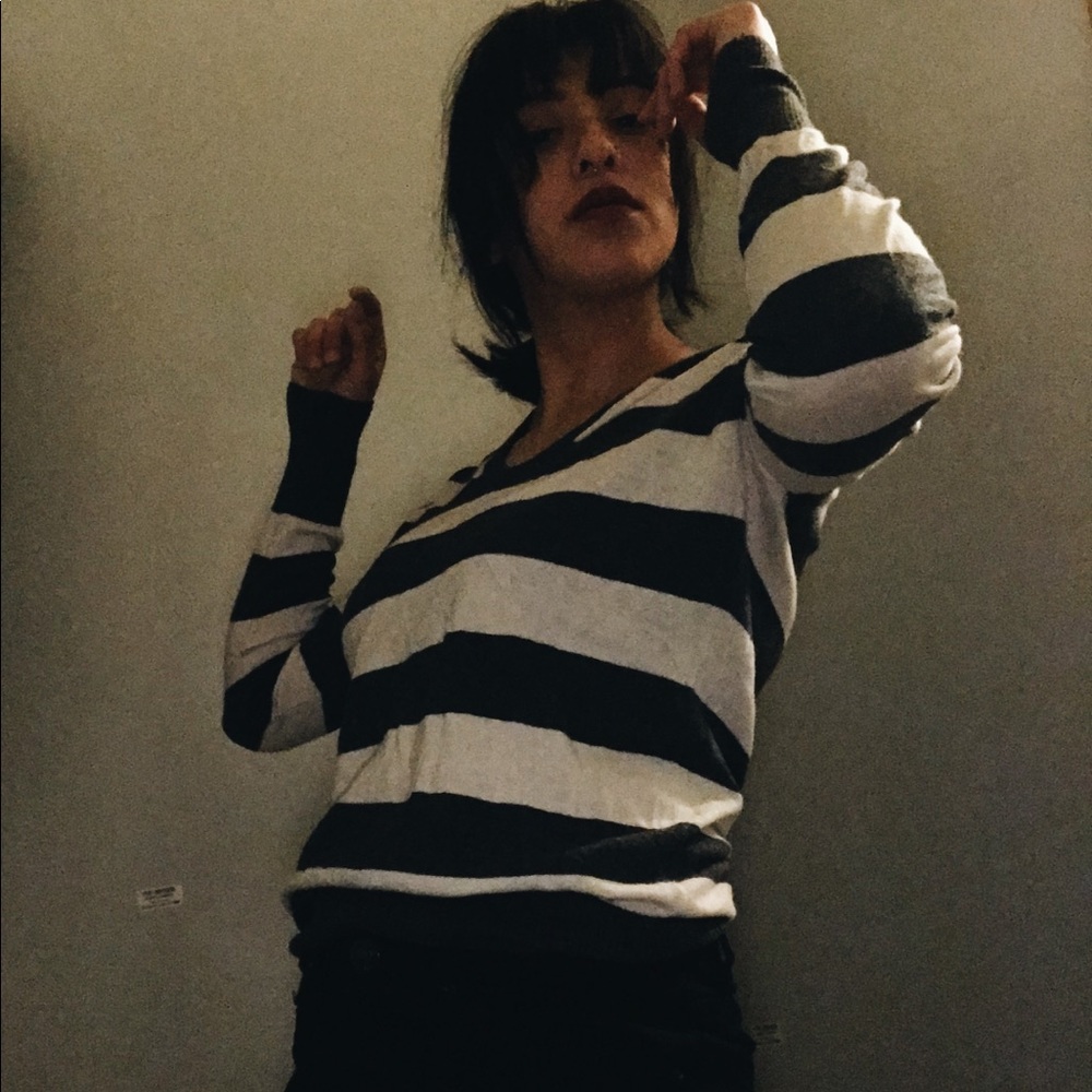 Nollie Sweater